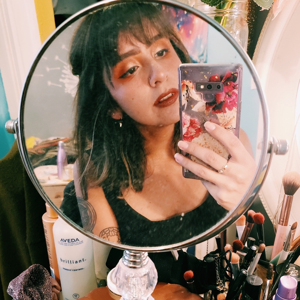 Meet your Posher, Francelia